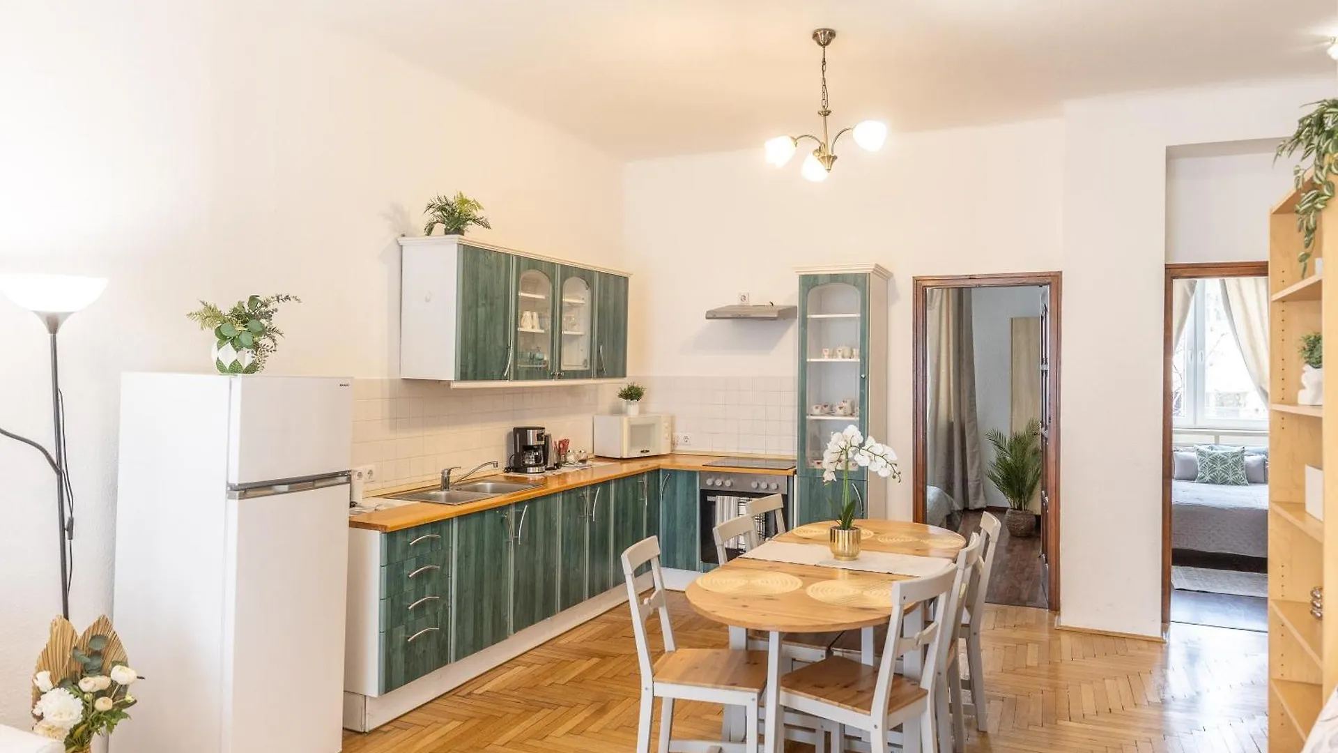 Riverside Balcony Apartment With View To Danube ブダペスト ハンガリー